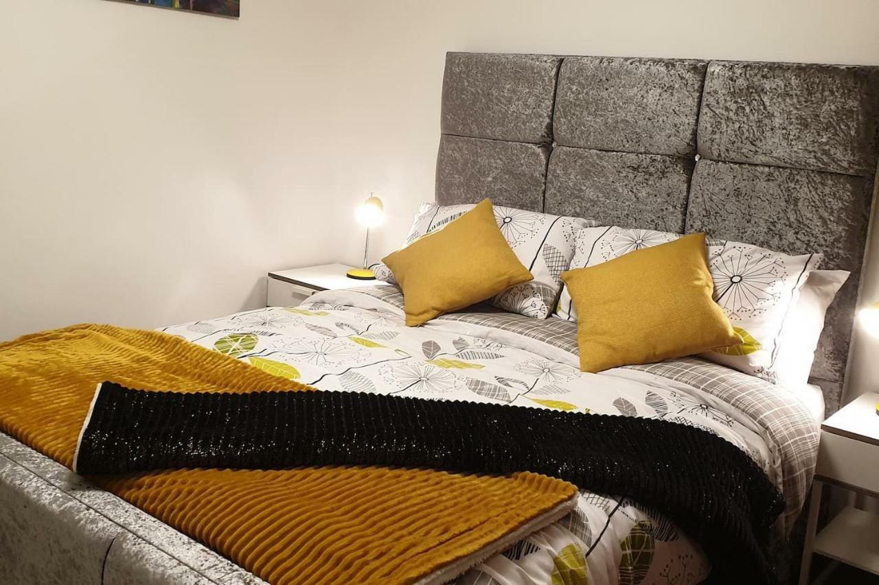 The Beach Apartment, Near Outlander Location カーコーディ エクステリア 写真