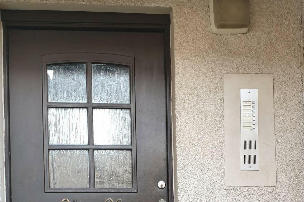 The Beach Apartment, Near Outlander Location カーコーディ エクステリア 写真